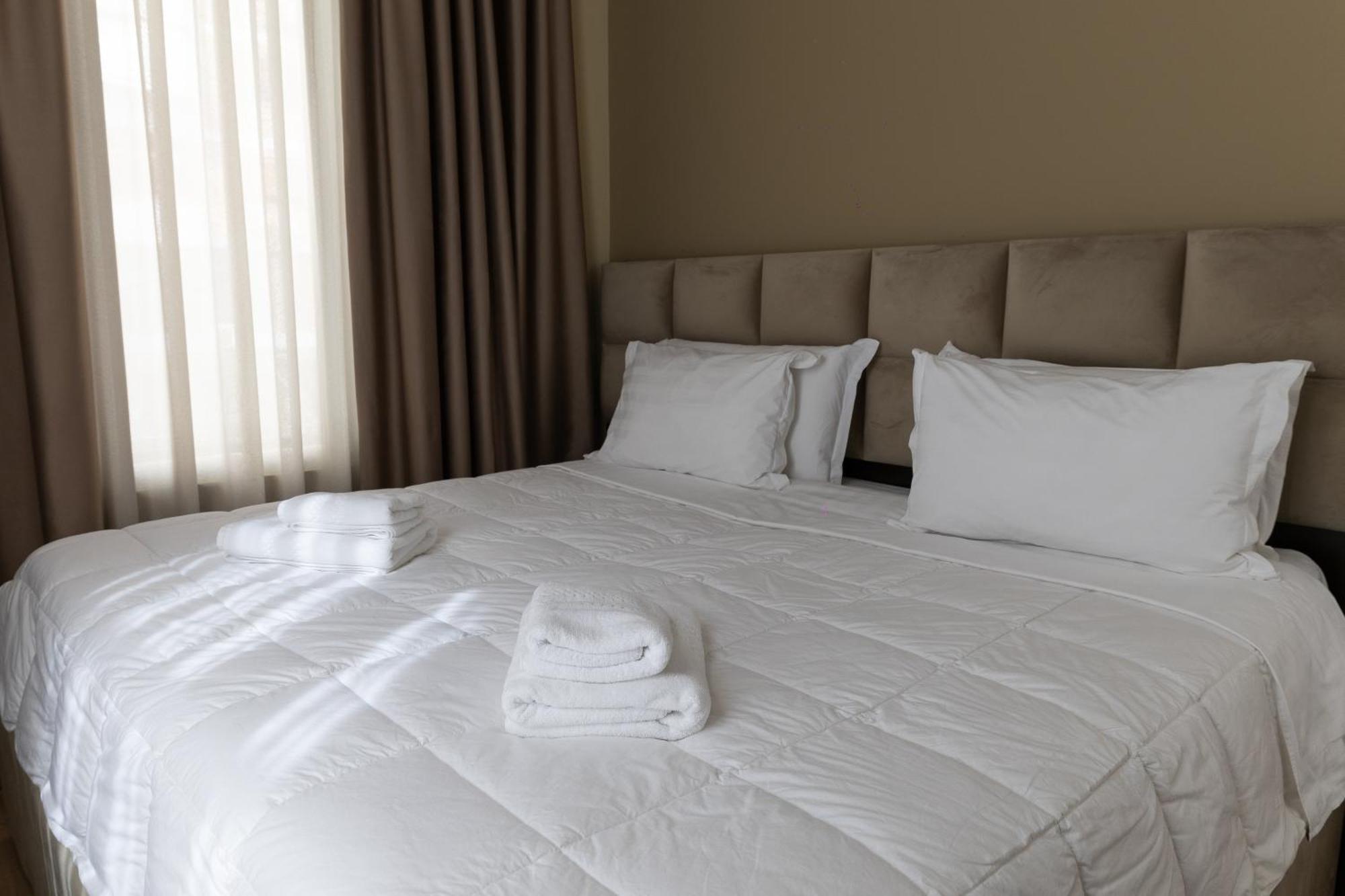 4R Colombo Hotel Tiranë Eksteriør bilde