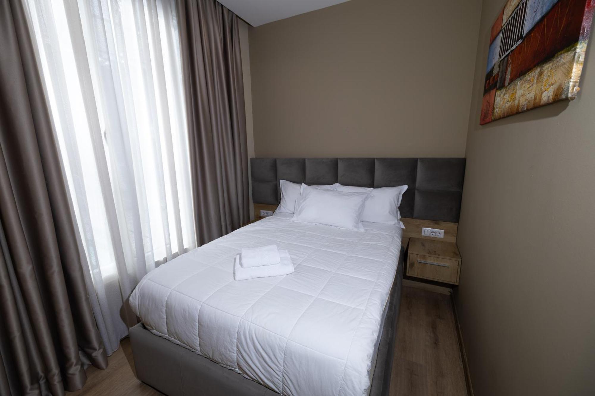 4R Colombo Hotel Tiranë Eksteriør bilde