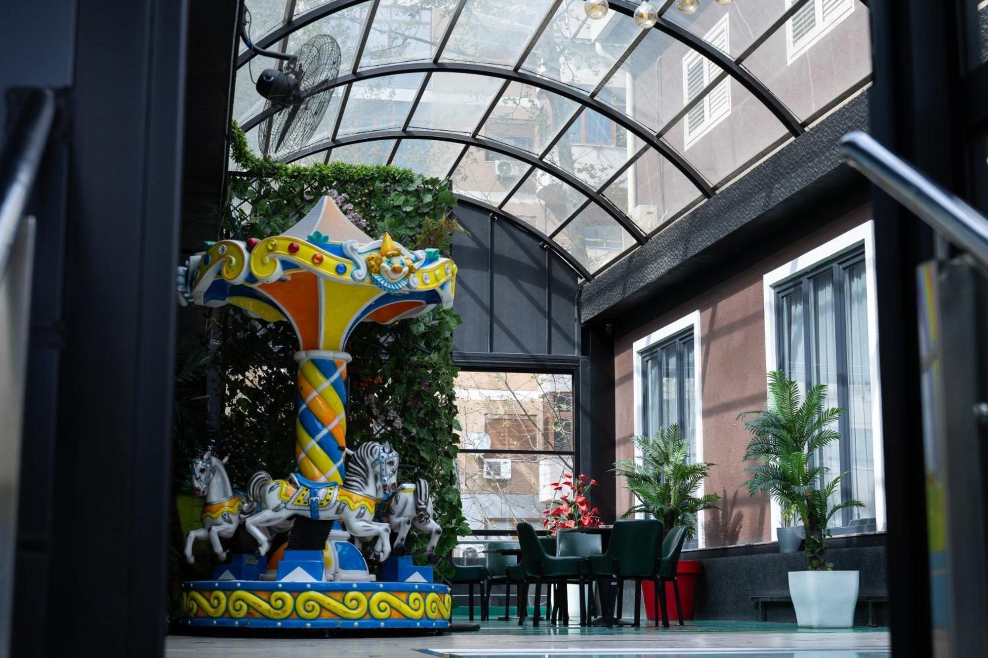 4R Colombo Hotel Tiranë Eksteriør bilde