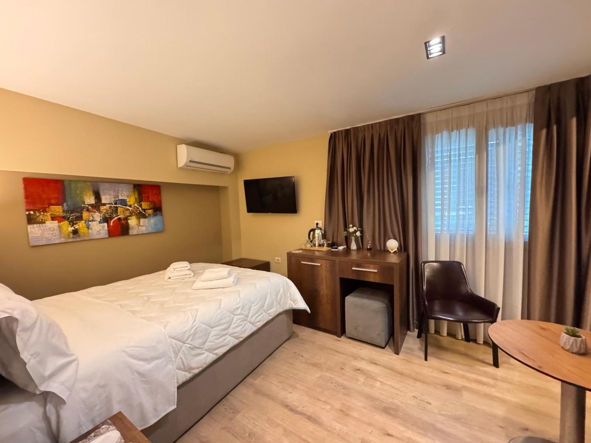 4R Colombo Hotel Tiranë Eksteriør bilde
