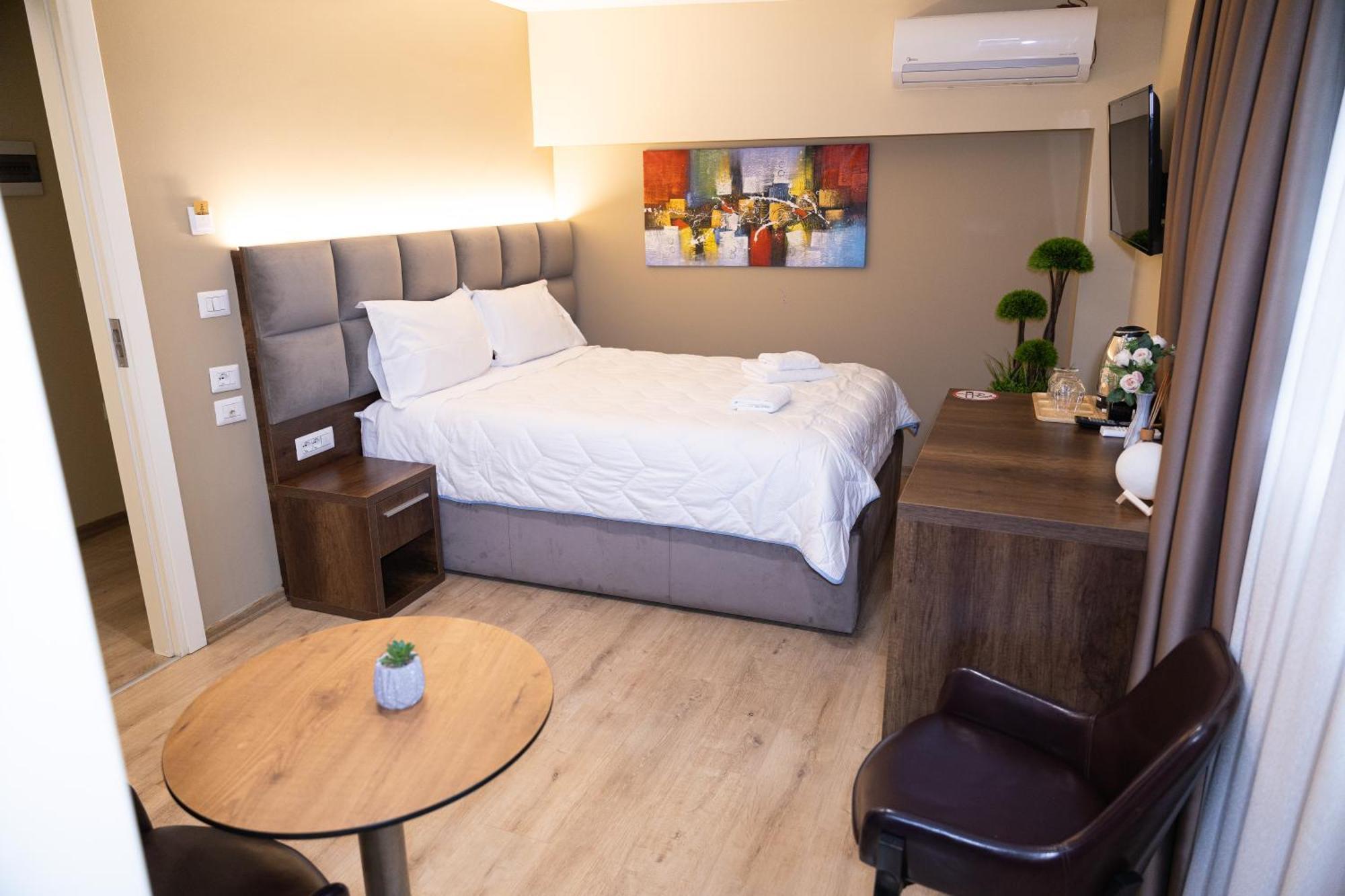 4R Colombo Hotel Tiranë Eksteriør bilde