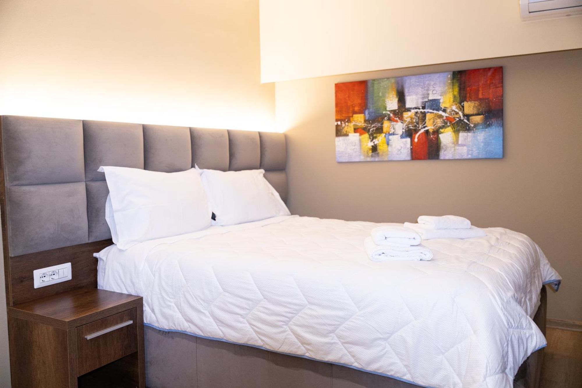 4R Colombo Hotel Tiranë Eksteriør bilde