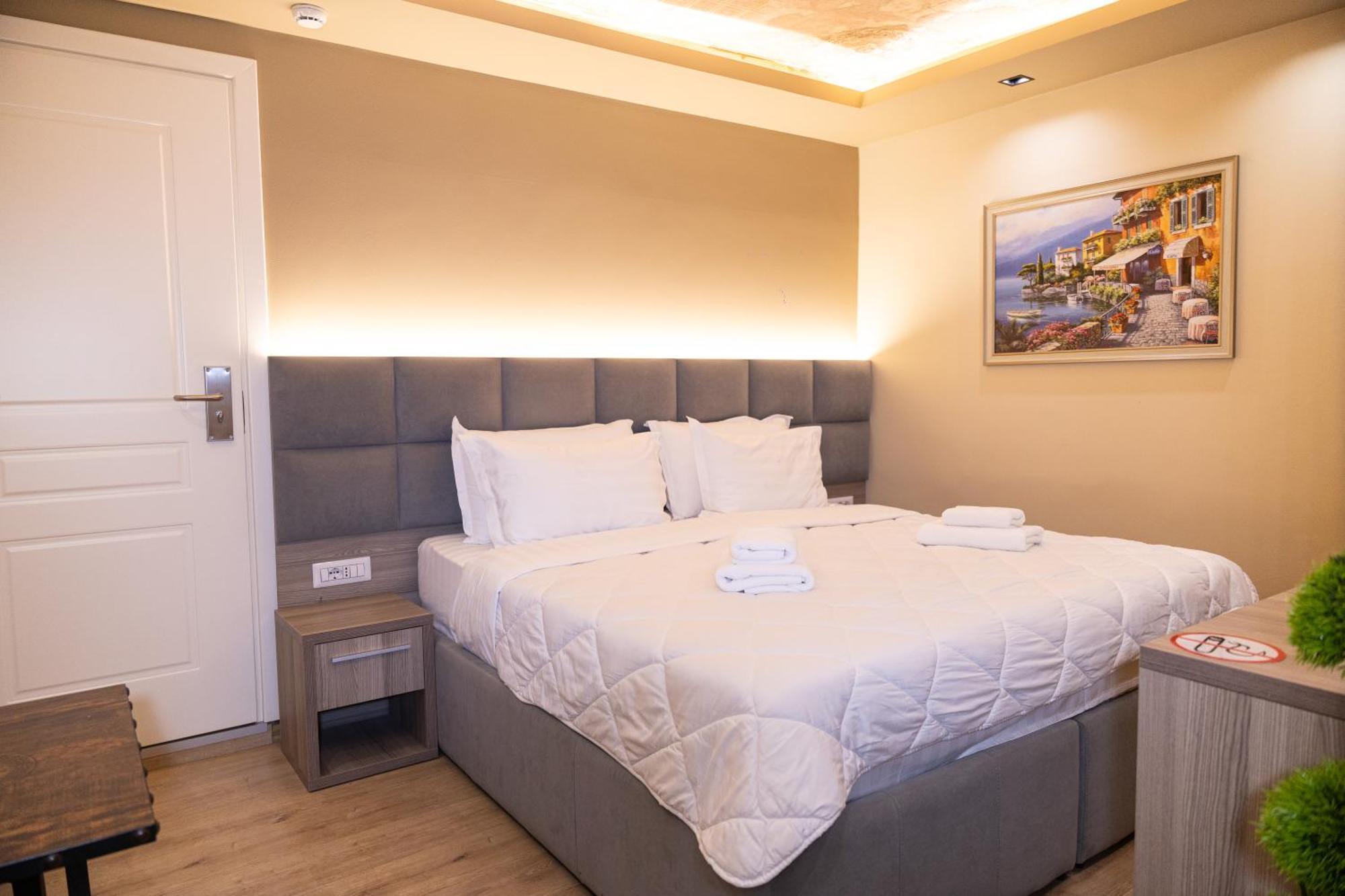 4R Colombo Hotel Tiranë Eksteriør bilde
